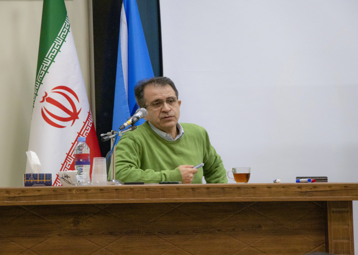 کارگاه دکتر ناجی؛ دبیر علمی همایش: مربیگری فلسفه ب